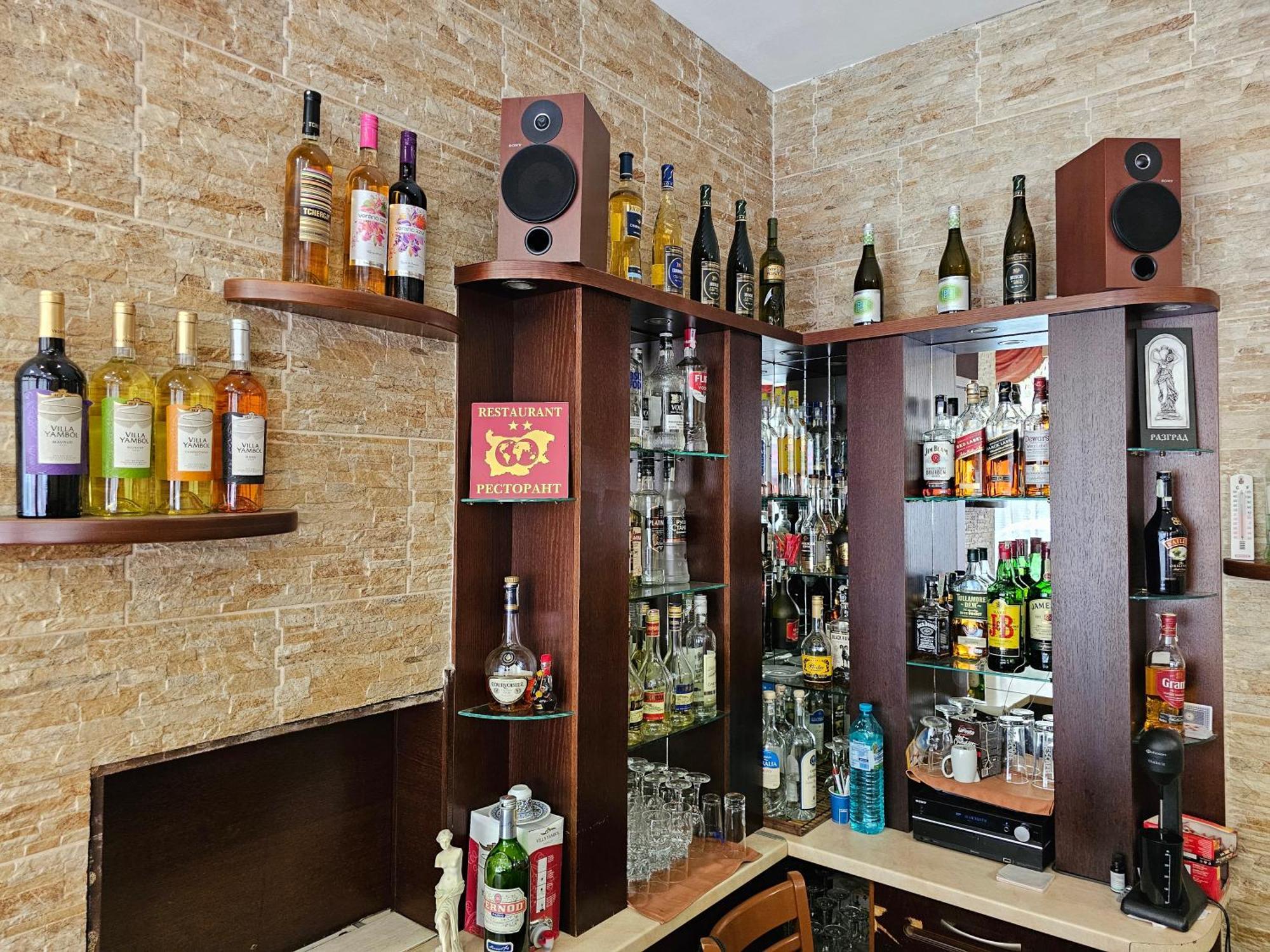 Family Hotel Jeri Βέλινγκραντ Εξωτερικό φωτογραφία
